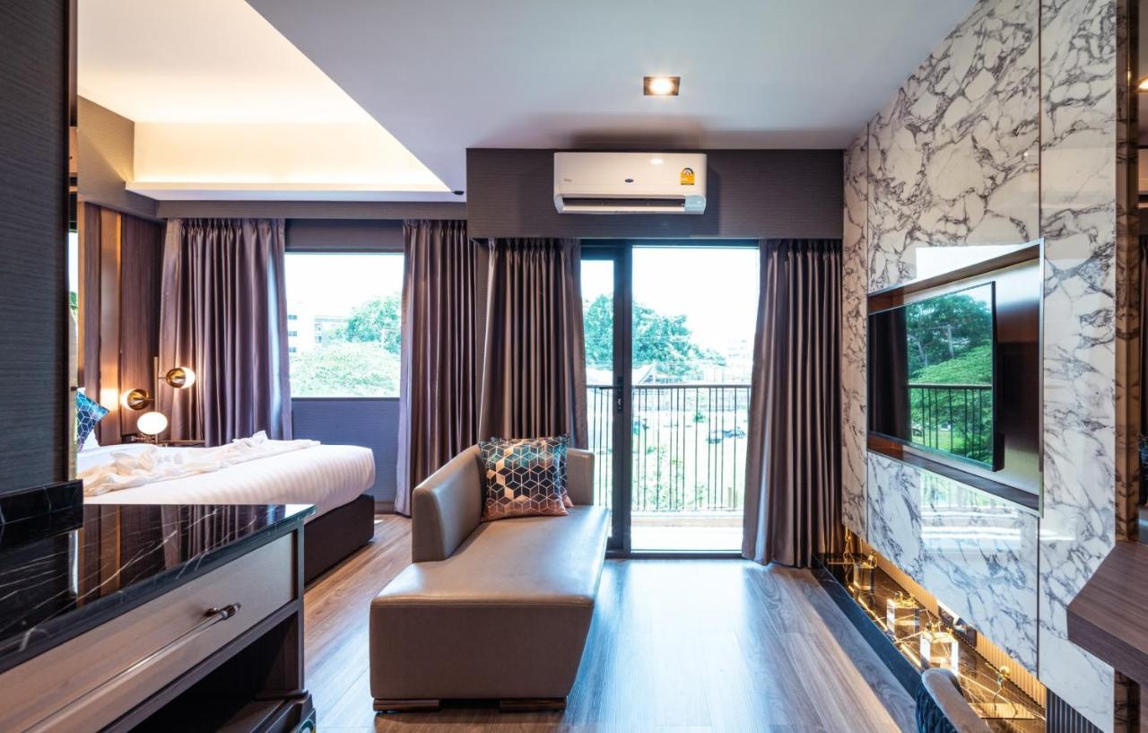 The One Smart Living Hotel Bangkok Exterior photo